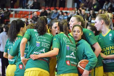 Galería de emociones del Bàsquet Femení Sant Adrià-Stadium Casablanca