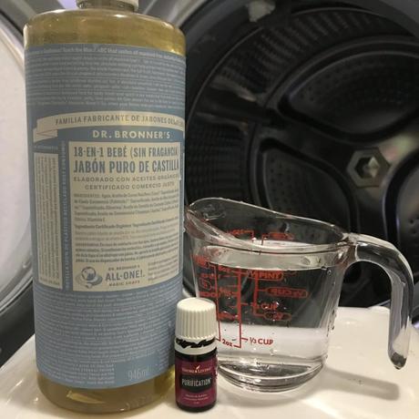 Detergente líquido para ropa