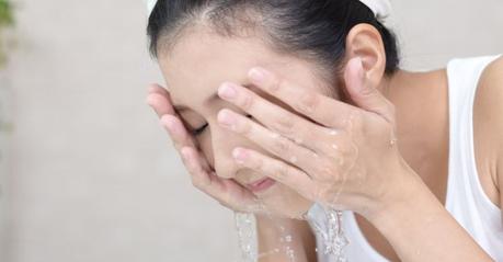 La rutina facial de 10 pasos