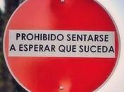 Sentarse escuchar...o esperar