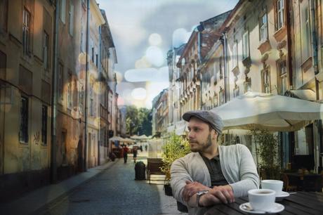 Viernes para dos es el nuevo singIe del cantautor Mera