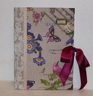 TALLER DE SÁBADO : FUNDA PARA AGENDA /CUADERNO O CARPETA FORRADA EN TELA