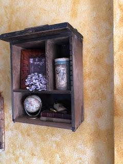 TALLER DE SABADO. CAJON RECONVERTIDO EN ESTANTERIA