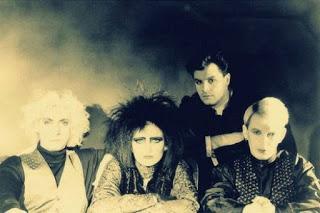 Siouxsie And The Banshees - Cities in Dust (1986) Siouxsie And The Banshees - Cities in Dust (1986)