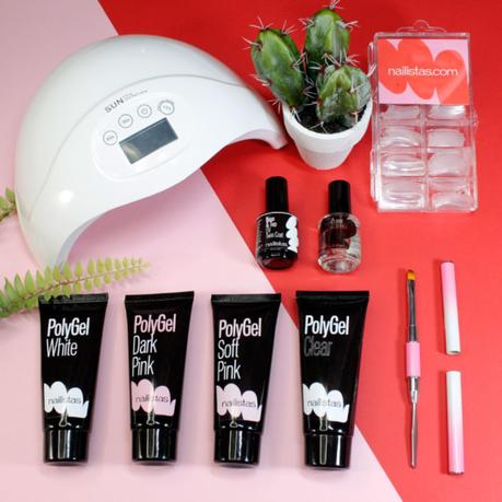 Uñas del gel en casa fácil y rápido con Polygel