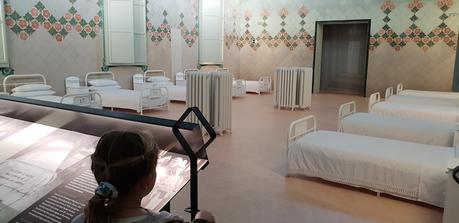 VISITA FAMILIAR AL RECINTO MODERNISTA DE SANT PAU VISITA FAMILIAR AL RECINTO MODERNISTA DE SANT PAU