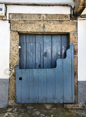 Candelario y sus batipuertas