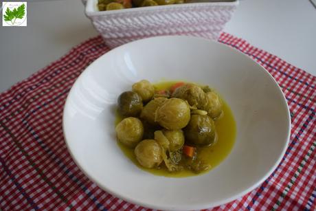 Coles de Bruselas en Salsa