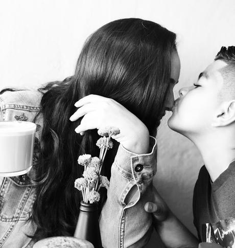 como enseñar felicidad hijos felices