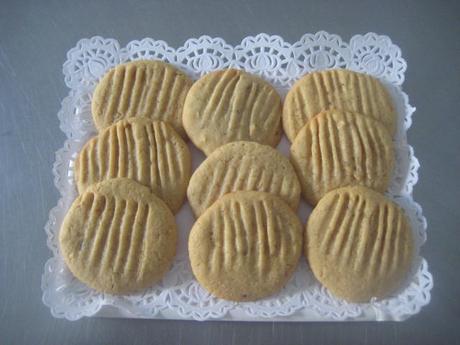 GALLETAS DE CACAHUETES (PEANUTS COOKIES)