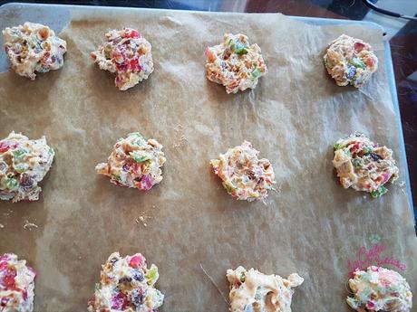 GALLETAS DE FRUTAS CONFITADAS CON NUECES Y ALMENDRAS