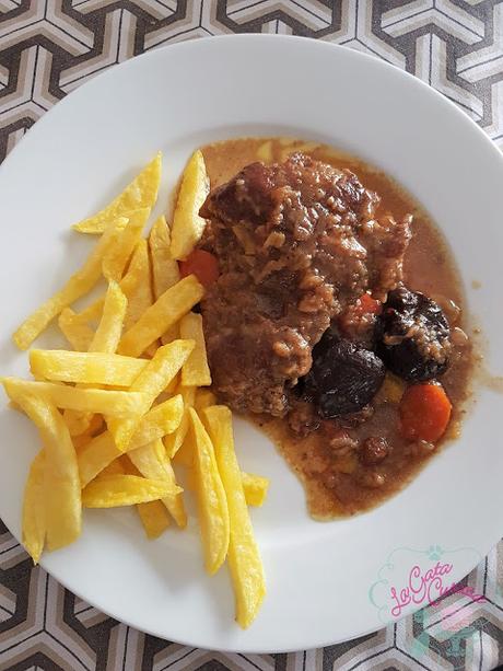 CARRILLERAS DE CERDO AL CAVA CARRILLERAS DE CERDO AL CAVA