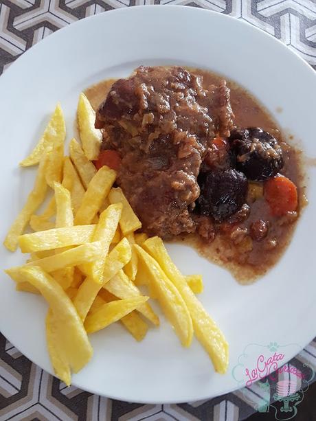 CARRILLERAS DE CERDO AL CAVA CARRILLERAS DE CERDO AL CAVA