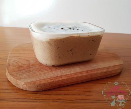 PATÉS DE HÍGADO DE CERDO, CON MANZANA Y LA PIMIENTA VERDE PATÉS DE HÍGADO DE CERDO, CON MANZANA Y LA PIMIENTA VERDE