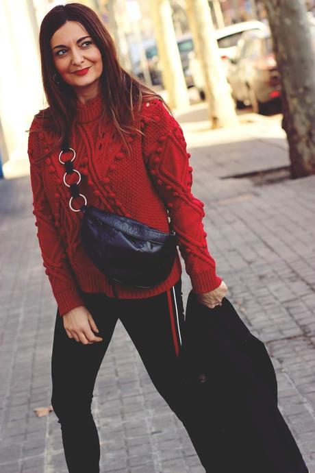 Como combinar unos leggins con rayas laterales Como combinar unos leggins con rayas laterales