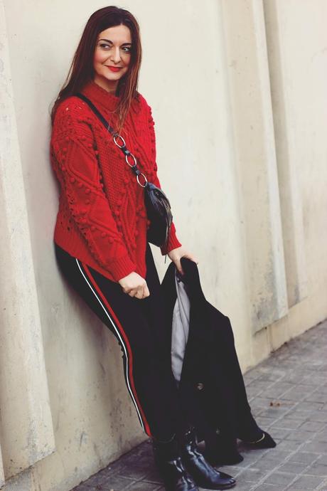 Como combinar unos leggins con rayas laterales Como combinar unos leggins con rayas laterales