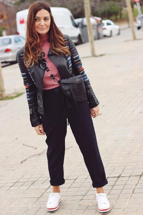 Como añadir a un look una riñonera Como añadir a un look una riñonera