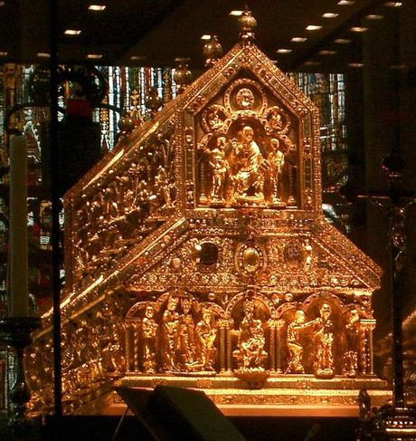 Las Reliquias de Toledo: Leche de la Virgen, Pañales de Cristo… y muchos huesos.