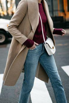 SEASONAL TRENDS; EL BOLSO BLANCO.-