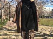 Midi skirt.-
