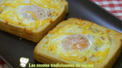Receta fácil y económica de tostas con huevos y bacón
