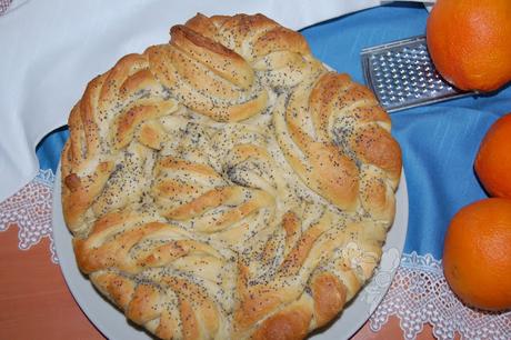 Pan de naranja y semillas de amapola