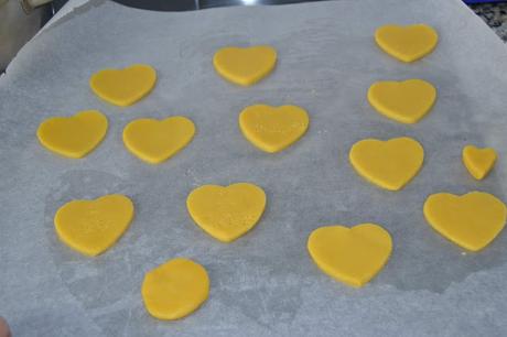 Tarta corazón de galleta y nata