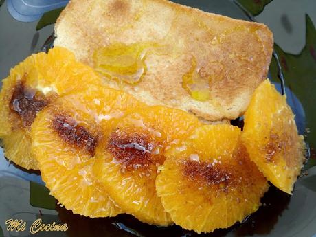 NARANJAS CON ACEITE DE OLIVA VIRGEN EXTRA, AZÚCAR Y PAN