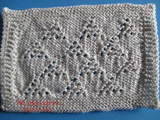 0064.- Punto calado en triángulos 0064.- Punto calado en triángulos