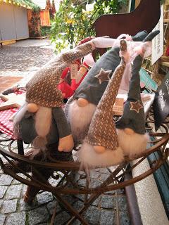 BOMBONES PICANTES...¡Y NOS VAMOS DE TURISTEO!