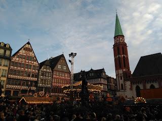 BOMBONES PICANTES...¡Y NOS VAMOS DE TURISTEO!