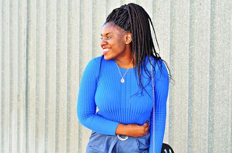 NO ES UN ADIÓS + TOTAL BLUE LOOK