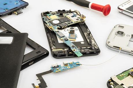 Canales de YouTube que te ayudarán a arreglar tu móvil Canales de YouTube que te ayudarán a arreglar tu móvil