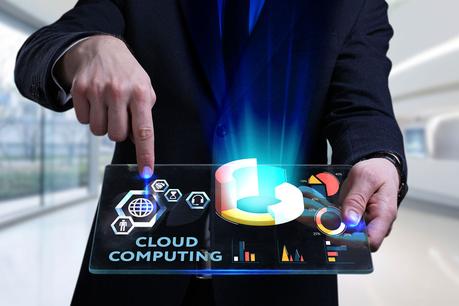 Ilustración profesionales cloud computing.