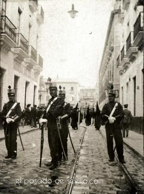 Una calle con deshonores