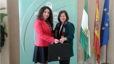 Abascal pidió la reprobación de una consejera del nuevo Gobierno andaluz que criticó la Semana Santa.