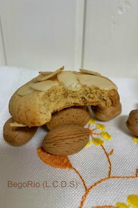 Galletas almendradas