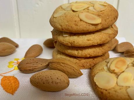 Galletas almendradas