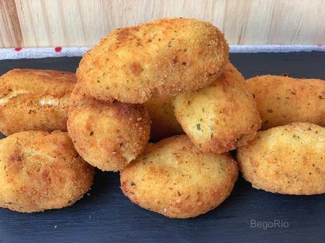 Croquetas de hummus de calabaza