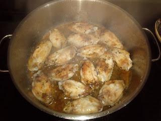 ALITAS CON SALSA CHIMICHURRI ALITAS CON SALSA CHIMICHURRI