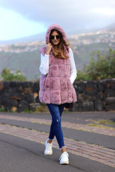 Faux Fur Mauve Vest