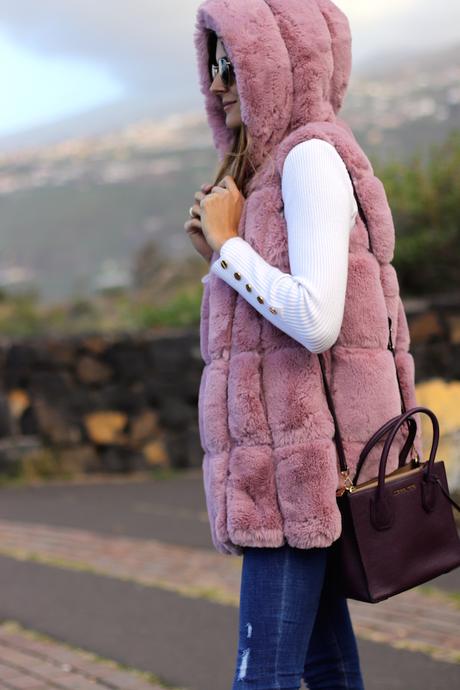 Faux Fur Mauve Vest