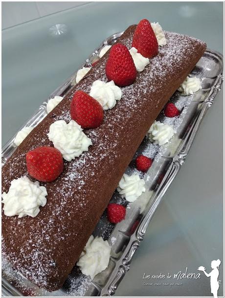 Tronco o brazo  de chocolate y fresas 