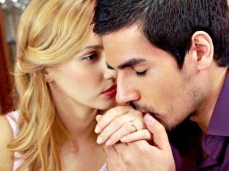 Tipos de besos que les encantan a las mujeres