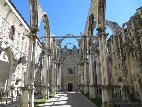 3-days-in-lisbon-Carmo-Convent ▷ Guía de Insider 3 días en Lisboa Portugal