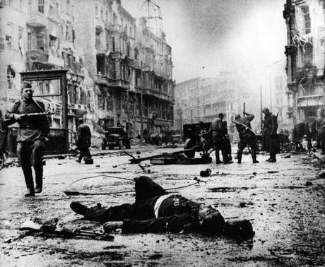 Berlin bajo asedio 1945