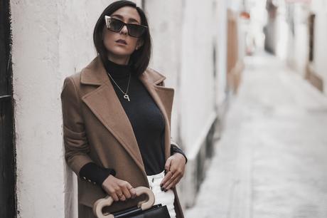 CAMEL COAT + WHITE PANTS