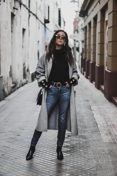 HOW TO STYLE: GREY COAT