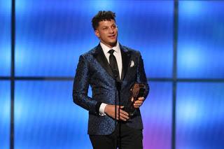 Mahomes triunfa con el MVP entre los premiados de los NFL Honors