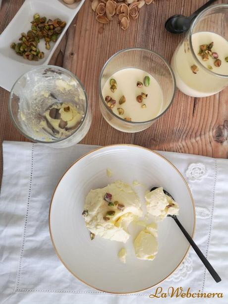 Panna cotta de azafrán Panna cotta de azafrán